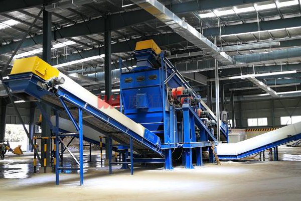 Building decoration and renovation waste recycling equipment